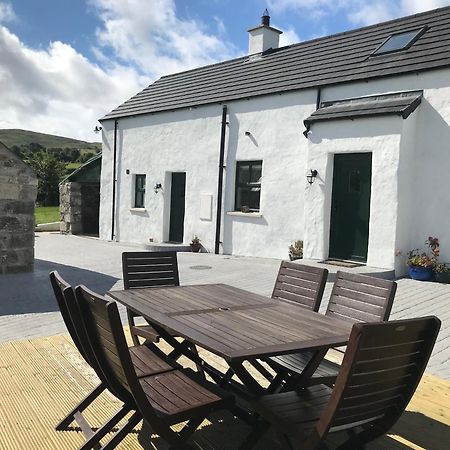 Mournes Family Cottage With Hot Tub Hilltown Exterior foto
