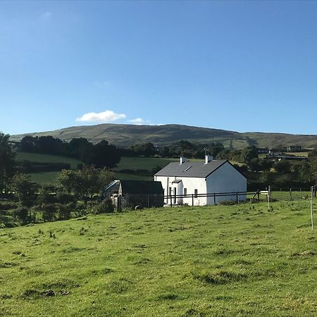 Mournes Family Cottage With Hot Tub Hilltown Exterior foto